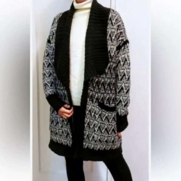 Cynthia Rowley Alpaca Wool Knee Length Open Front Cardigan
Oversized Sweater L - Picture 1 of 11